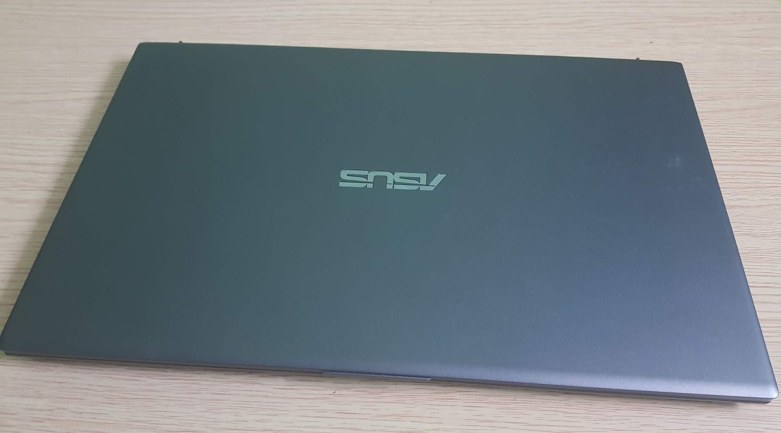 Asus VivoBook 15 X512F Review - Tech Updates